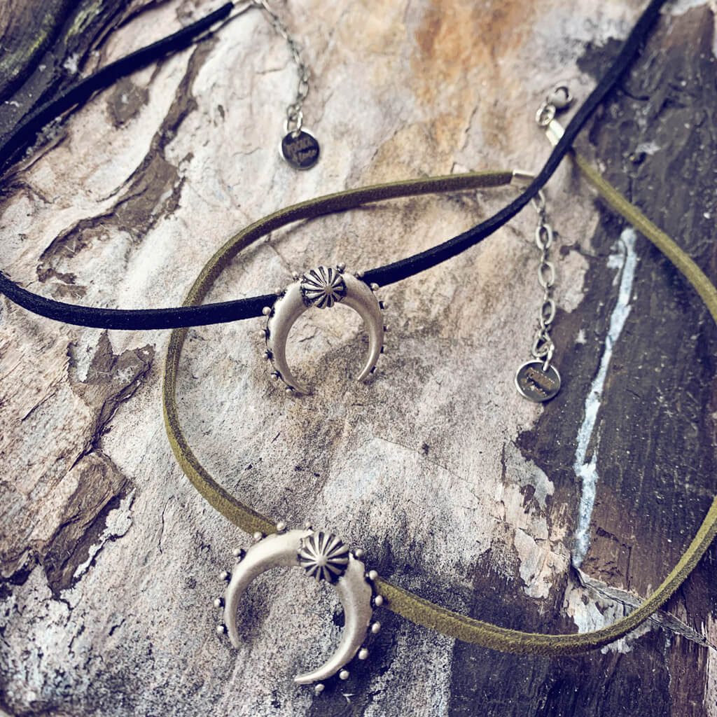 artemis double horn crescent moon choker necklace